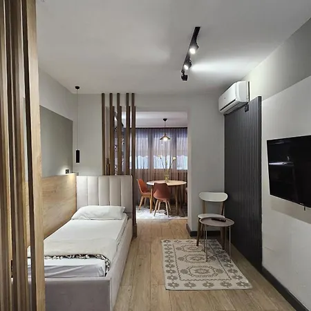 Tam Center Next To Blloku No1 Apartamento *